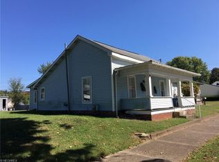 703 Ashton St, Ravenswood, WV 26164