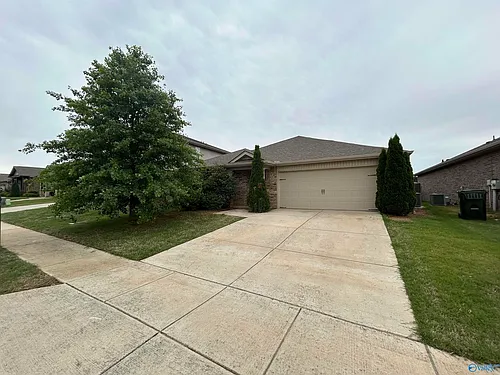 122 Daymark Dr Photo 1