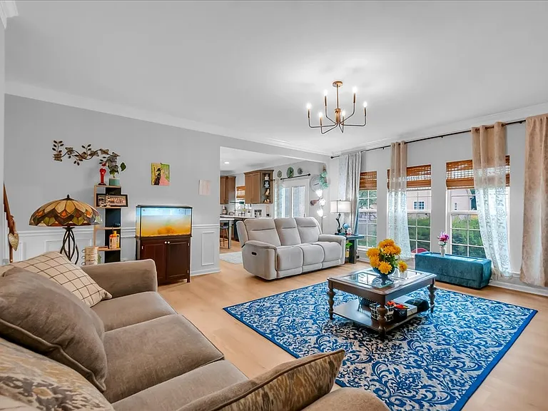 6000 Thrush Ct — Photo 21