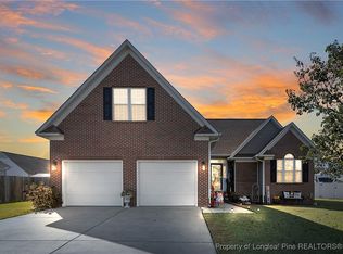 1024 Greenhouse Dr, Hope Mills, NC 28348