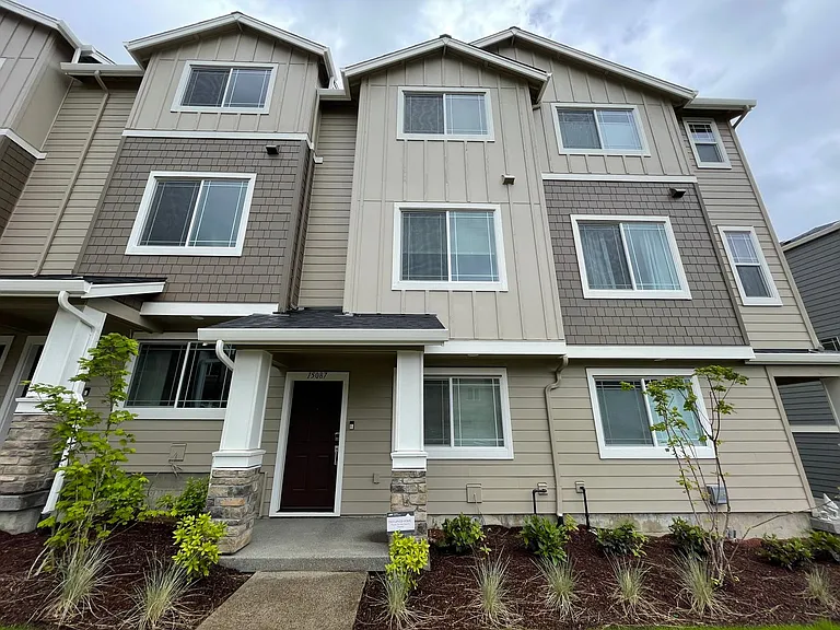 15087 NW Ethel Ln — Photo 2