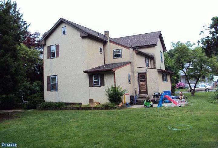 Building Photo 3