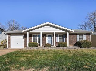 2507 Alcarol Dr, Fenton, MO 63026