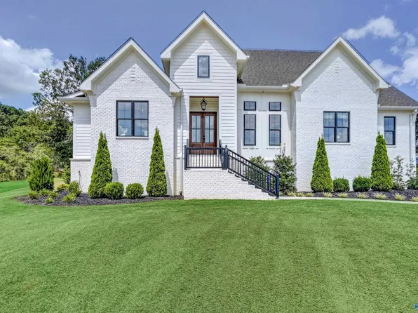 107 Cedar Cove Rd, Scottsboro, AL 35769