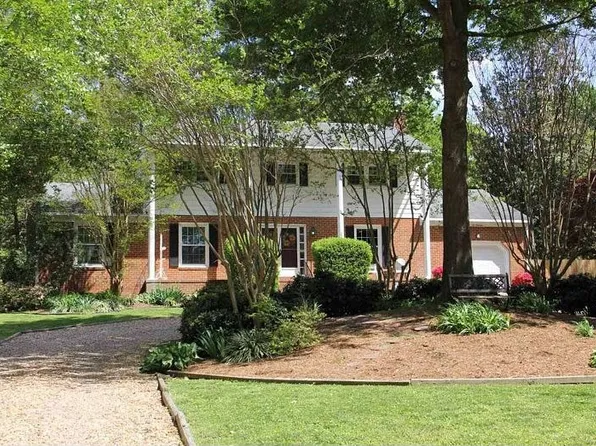 614 Haystack Landing Rd, Newport News, VA 23602