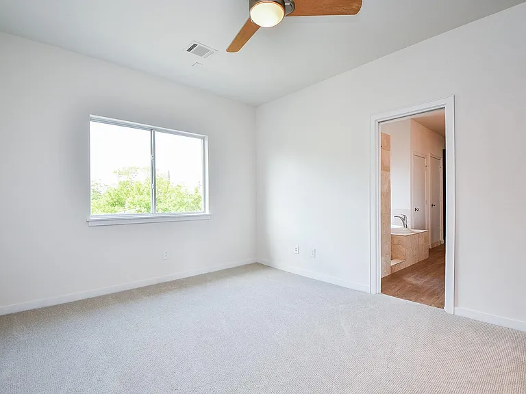 92 Dennis St #B — Photo 42