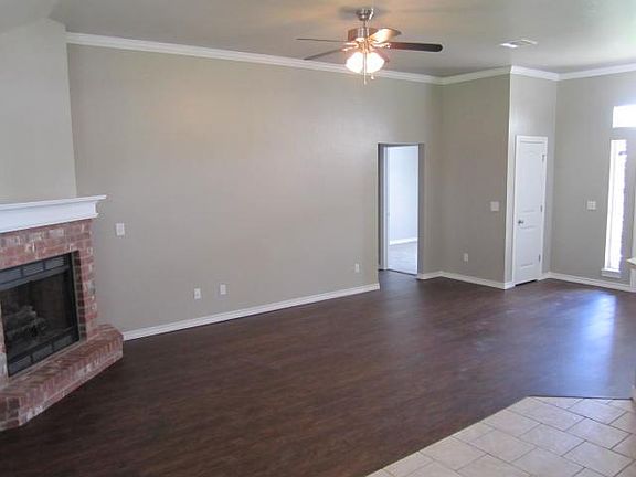 4th image of 704 N Markwell Ave