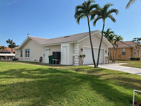 2nd image of 779 Caribbean Ct