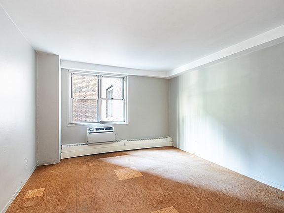 4th image of 303 W 66th St APT 1DE