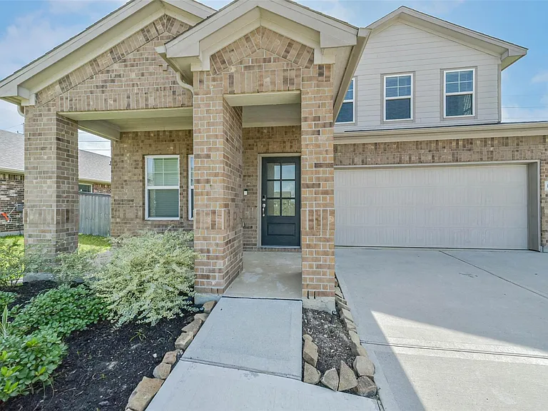 8515 Lake Groove Ln — Photo 3