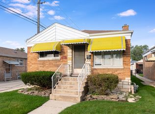 2218 Park Ave, North Riverside, IL 60546