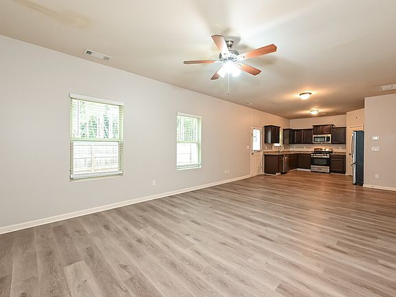 5th image of 3103 Avondale Dr SE