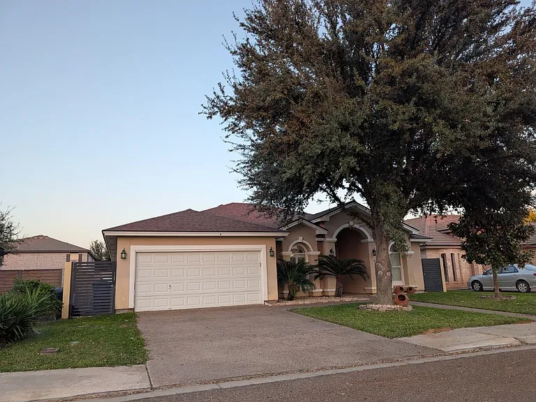 415 Starling Creek Loop — Photo 3