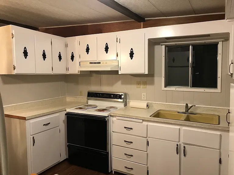 712 SE Railroad Ave #2A — Photo 8