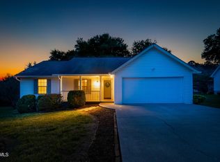 5831 Wilkesboro Ln, Knoxville, TN 37912