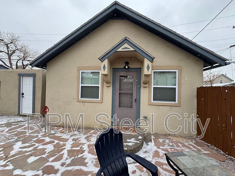 1st image of 512 1/2 W 10th St