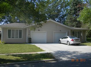 324 N Genevieve St, Cedar Falls, IA 50613