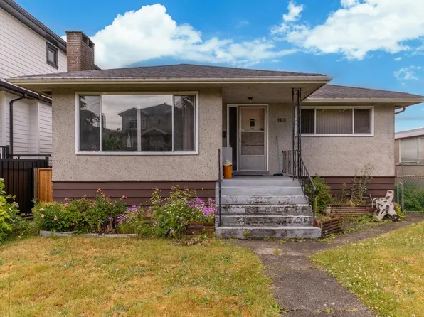 3185 E 16th Ave, Vancouver, BC V5M 2M7