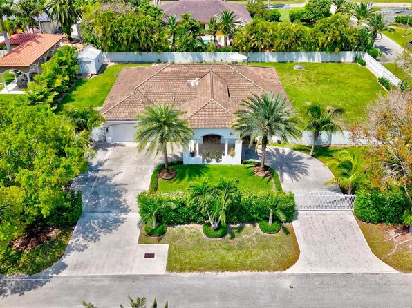 18505 SW 266th St, Homestead, FL 33031