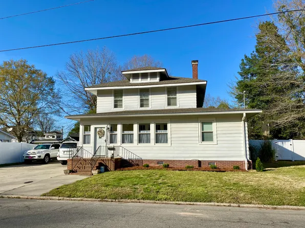 1208 Preyer Ave, Elizabeth City, NC 27909