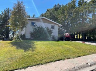 1405 Summit Dr, Sidney, NE 69162