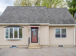 9 Roundhouse Rd, Leominster, MA 01453