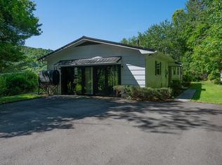 3979 Forge Creek Rd, Mountain City, TN 37683