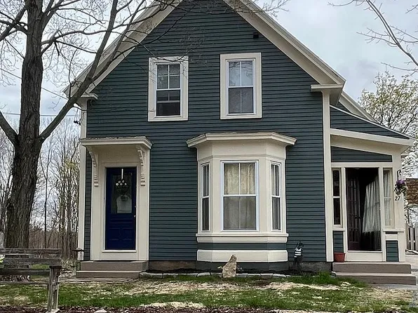 27 Bunker St, Farmington, NH 03835