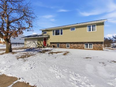 930 Prestien Dr, Denver, IA, 50622
