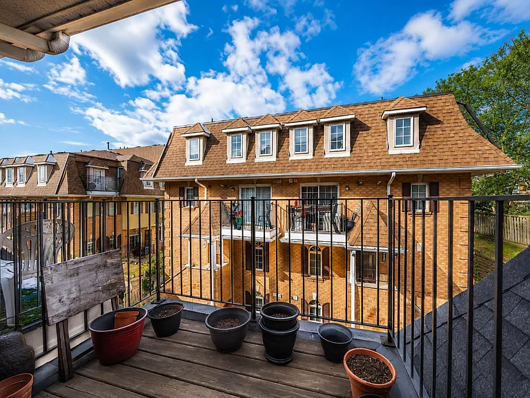 Sidney Belsey Cres — Photo 6