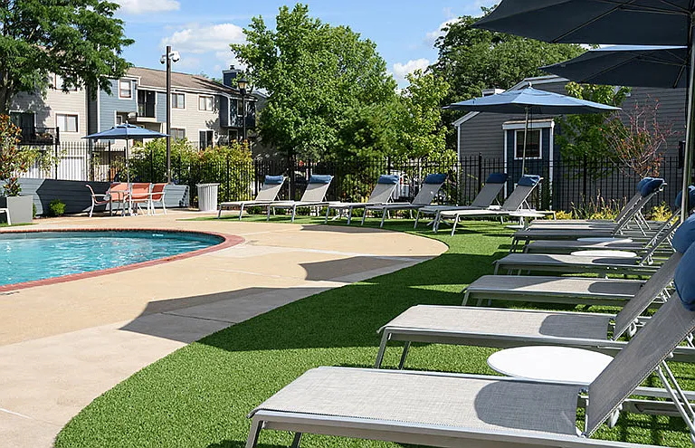 Schoettler Village — Photo 25
