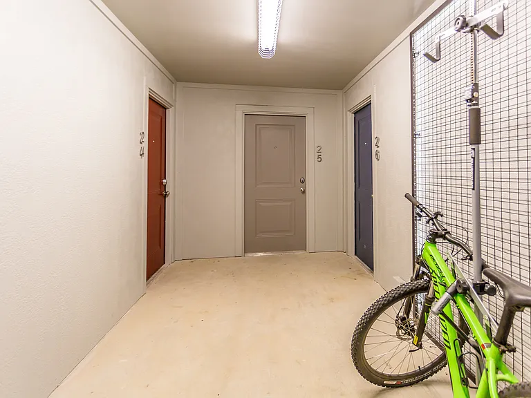 1050 Spencer St #33 — Photo 20