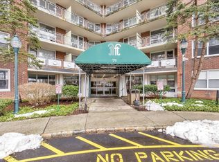 71 Strawberry Hill Ave #209, Stamford, CT