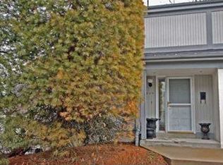 1549 Pinehurst Dr, Upper St Clair, PA 15241