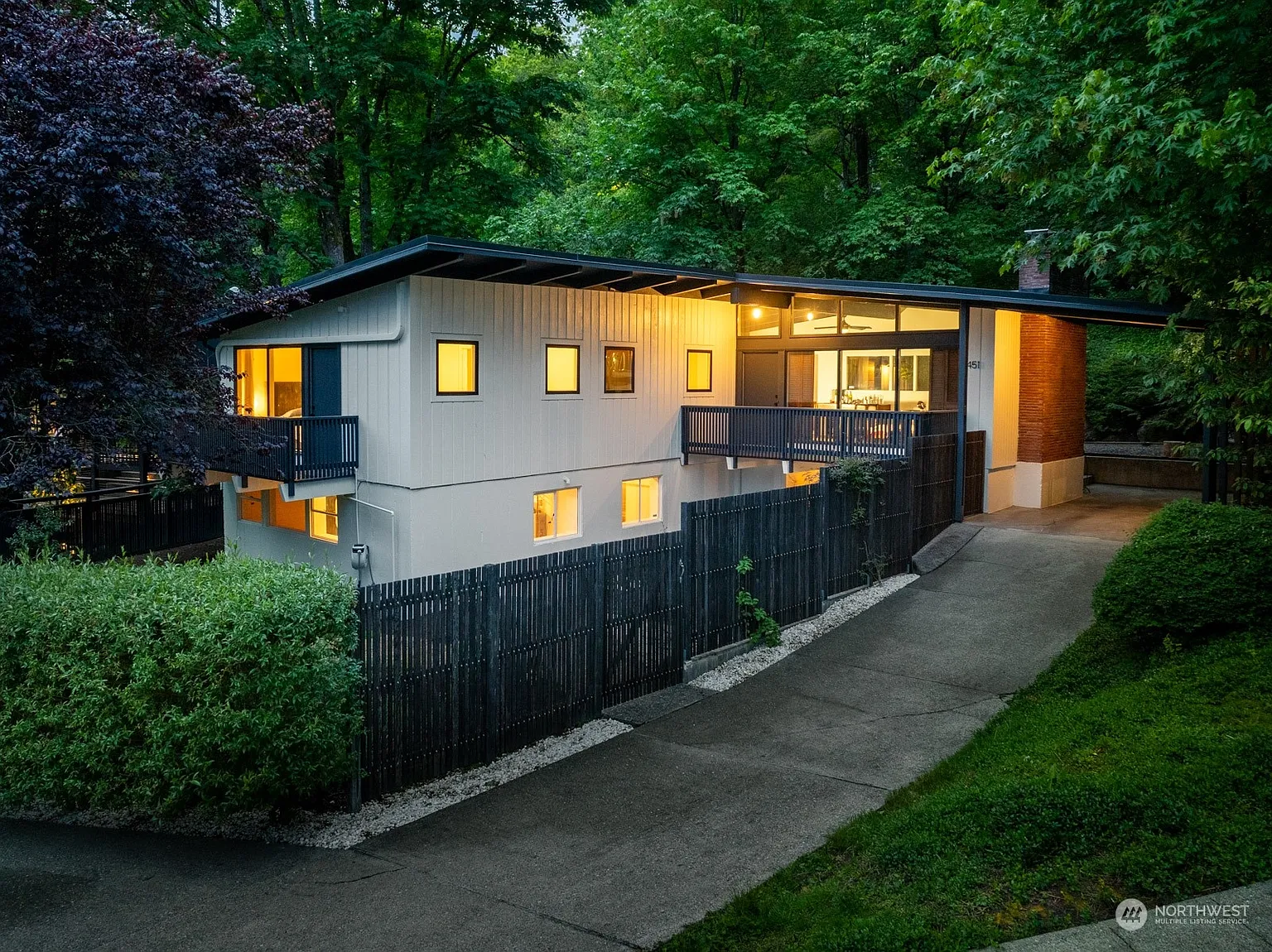 451 Lake Washington Boulevard E photo 1