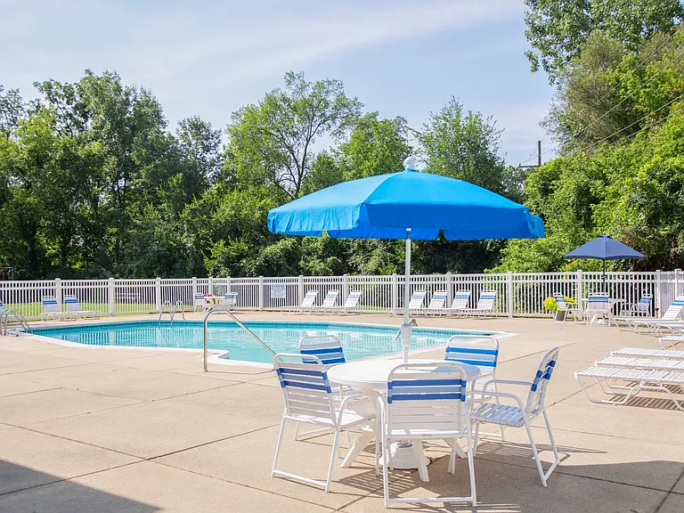 Novi Ridge Apartments — Photo 32