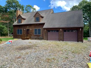 87 Highland St, Mashpee, MA 02649