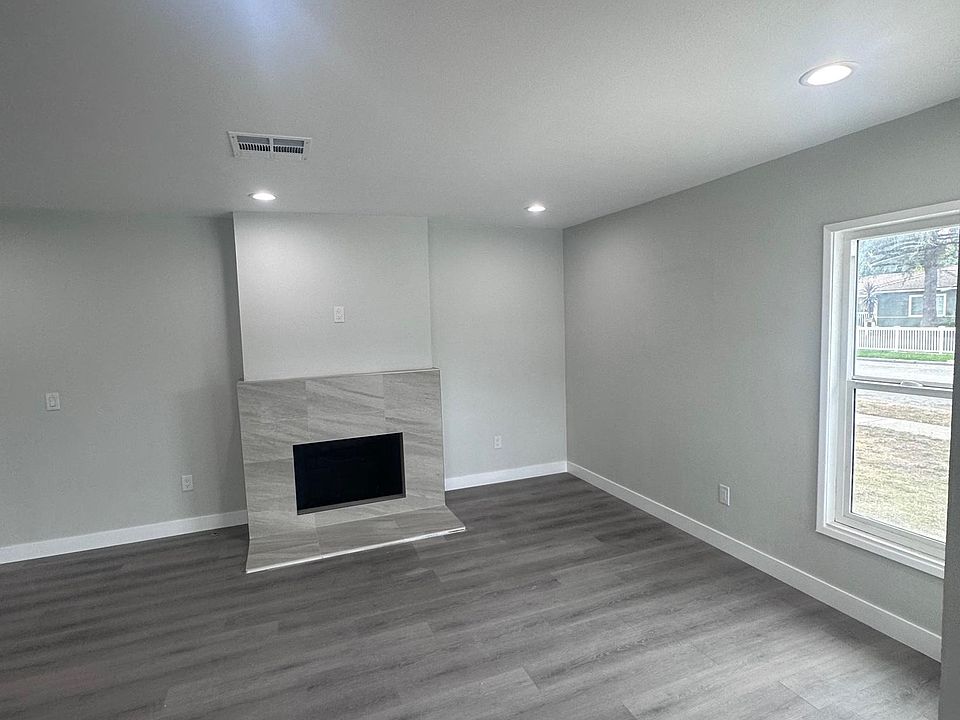 1st image of 455 W Porter Ave