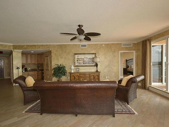 4th image of 501 Mandalay Ave APT 809
