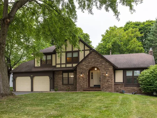 107 Briar Wood Ln, Rochester, NY 14626