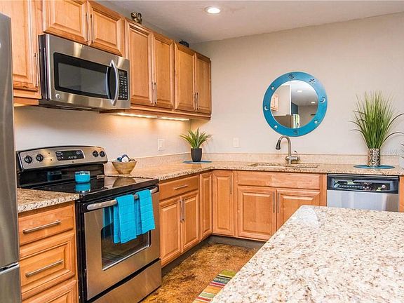 4th image of 337 Golden Sands Dr
