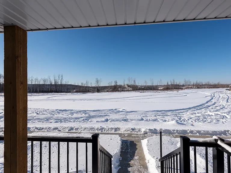 401 Athabasca Ave — Photo 38