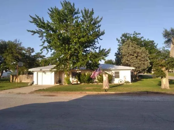 302 N Jefferson St, Arnett, OK 73832