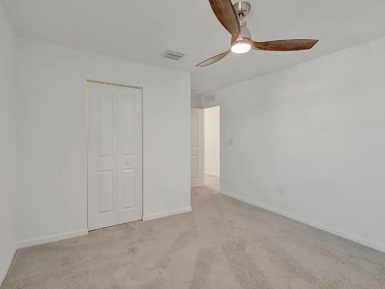 11172 NW Middle Stream Dr — Photo 37