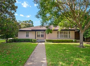 6828 Ravendale Ln, Dallas, TX 75214