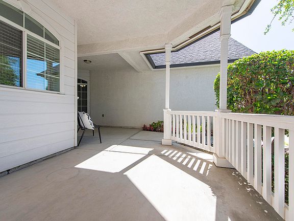 4th image of 5034 W Wren Ave