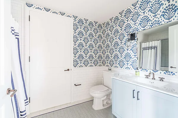 Sold by Compass | media 16