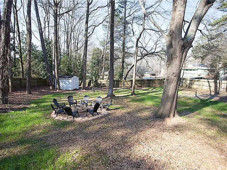 387 Michael Dr — Photo 36