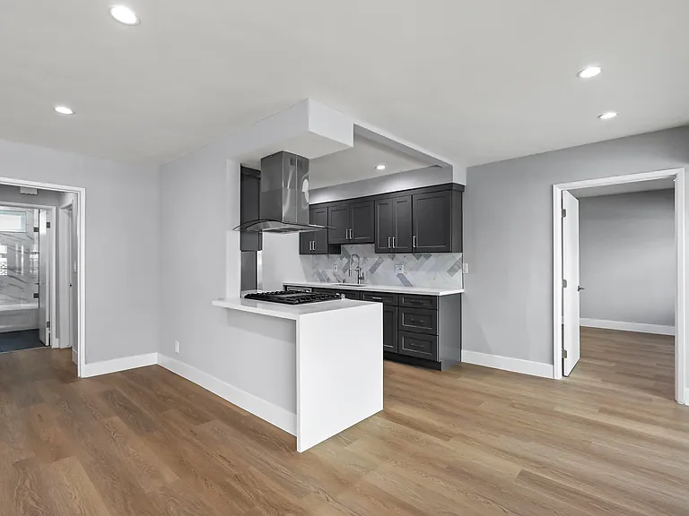 937 N Alfred St #G3 — Photo 15