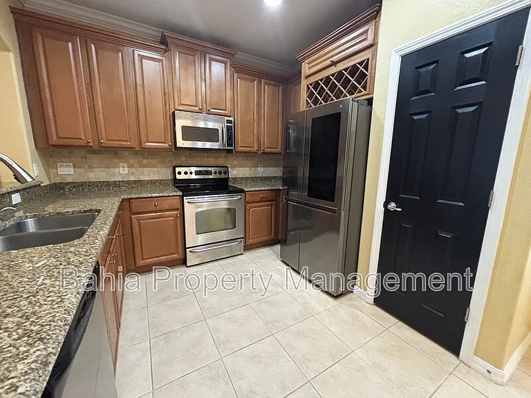 14120 Oakham St — Photo 4